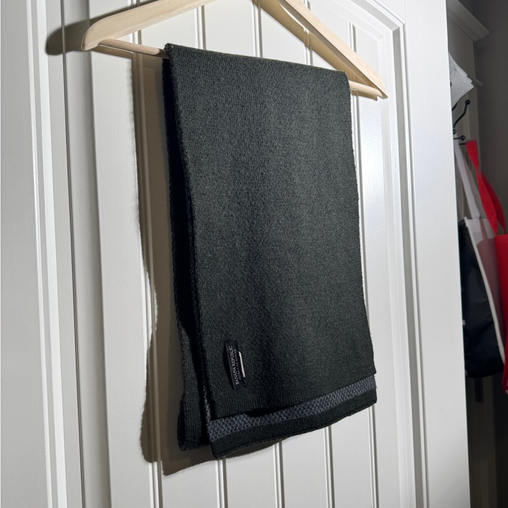 BR 100% Merino Wool scarf